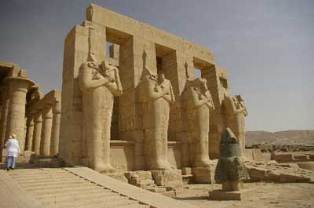 harm overnight tour to Cairo & Luxor