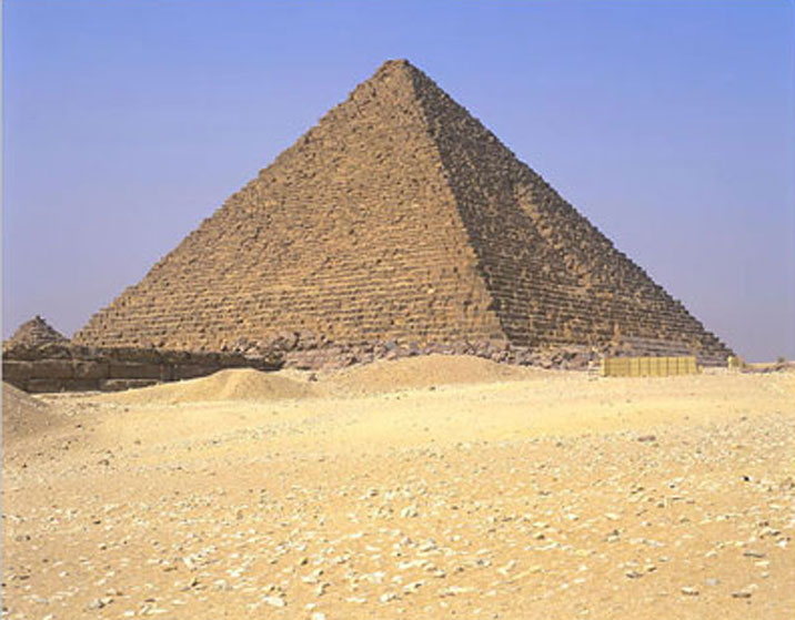  menkaure pyramid
