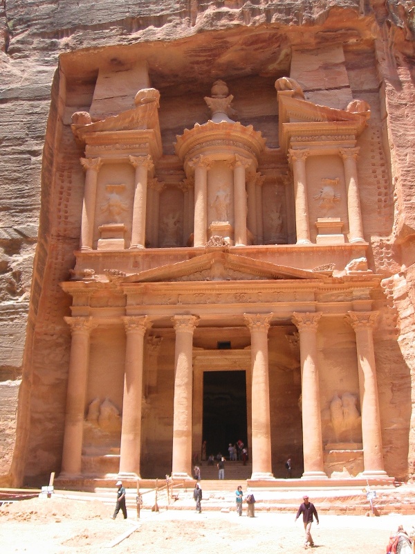 Tours to Petra and wadi rum